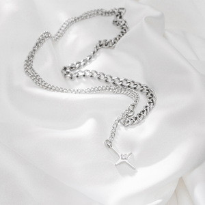 Collar con colgante de estrella de acero inoxidable con engaste de diamantes para fiestas - Product Image 4