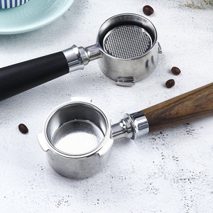 Venta al por mayor del fabricante: Mango sin fondo De'Longhi Delong de 51 mm con tres asas, agarre de madera maciza y cabezal de acero inoxidable 304 para cafeteras De'Longhi - Product Image 3