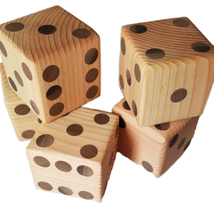 Dés en bois faits à la main pour jeux de société et jeux de table, dés de jeu en bois naturel, dés décoratifs en bois pour jeux en famille - Product Image 3