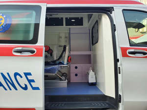 Offre Spéciale 2026 Mercedes <span class=keywords><strong>Sprinter</strong></span> Diesel 4x2 Véhicule de Transport Médical Accessible aux Fauteuils Roulants, Véhicule de Transport de Patients avec Lit de Transport - Product Image 4