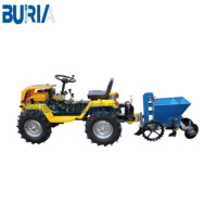 Mini-tracteur 4x4 (18 CV) avec boîte de vitesses et pompe incluses, multifonctionnel pour les jardins familiaux et les serres