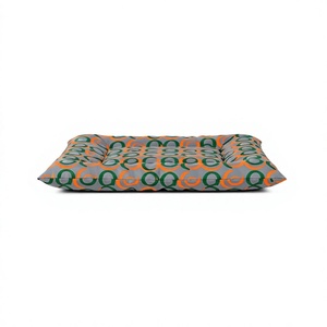 «Amistar Matelas pour animaux de compagnie de haute qualité 100x65 cm, lit universel classique en tissu Oxford pour chats de grande taille et chiens de taille moyenne» - Product Image 1