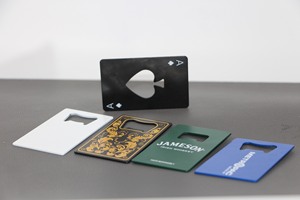 Abrebotellas de sublimación personalizado con forma de corazón para regalo de promoción, Abrebotellas con logotipo grabado con láser impreso - Product Image 6