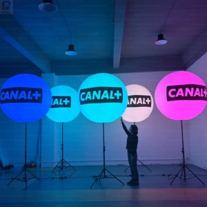 Palla Gonfiabile LED Personalizzata con Treppiede, Ideale per Festival Musicali/Eventi Notturni/Decorazioni/Interazione con il Pubblico/Palcoscenici - Product Image 3