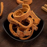 Bâtons d'écorce de cannelle naturelle séchée au soleil, fournis directement par l'usine, matière première à base de plantes, épice, extrait végétal pour la santé et l'alimentation