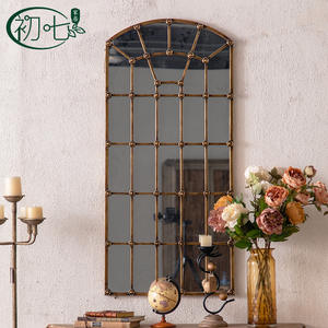 Espejo de cuerpo entero con marco retro dorado para colgar en la pared, ideal para tiendas de ropa, casas de huéspedes y hoteles. - Product Image 2