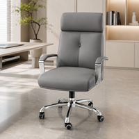 Chaise de bureau de direction en cuir à dossier haut avec accoudoirs rembourrés, base pivotante chromée, chaise de bureau de direction en gros