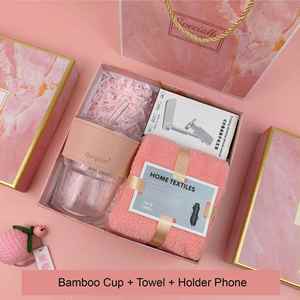 Set Temático Rosa con Logotipo Personalizado para Regalos de Boda de Lujo para Invitadas - Product Image 2