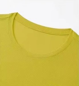 เสื้อยืดกีฬาคอกลมสีสันสดใส ระบายอากาศได้ดี ป้องกันแสงแดด ป้องกันรังสียูวีสูง เสื้อยืดฟังก์ชั่นยืดหยุ่นได้ดี - Product Image 6