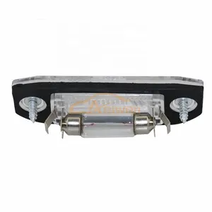 Luce targa auto di buona qualità per Volvo XC70 31253006