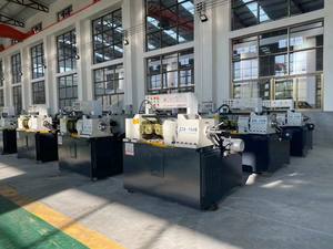 Máquina laminadora de roscas Industrial automática de alta resistencia, nuevo Motor de cojinete de engranajes, fabricación de pernos PLC para <span class=keywords><strong>planta</strong></span>, para uso en plantas, para uso en el sector de la construcción - Product Image 2