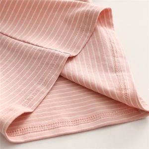 Ropa al por Mayor para Niñas, Camiseta de Manga Larga a Rayas con Estampado de Algodón Taiwanés, Compra al por Mayor desde China - Product Image 4