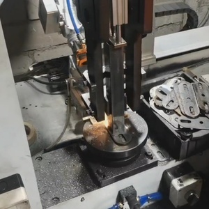 Máquina de soldadura láser de fibra automática de 1000W y 2000W para patas de sofá de acero inoxidable, <span class=keywords><strong>precio</strong></span> de máquina de soldadura láser de metal CNC en India - Product Image 3