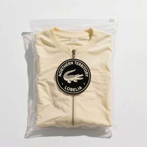 ถุงพลาสติกซิปแบบฝ้าพิมพ์ลายตามสั่ง รีไซเคิลได้ สำหรับชุดว่ายน้ำ รองเท้า และเสื้อผ้า - Product Image 1