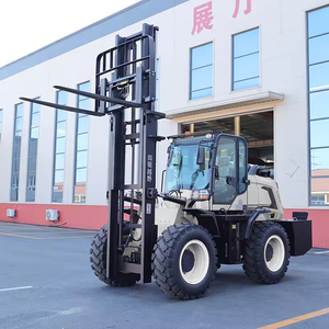 耐用的 3 吨全地形柴油叉车 4WD 农业液压农用叉车 - Product Image 2