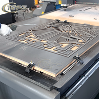 Machine de gravure CNC 3 axes à deux broches pour le bois avec moteur à roulement et boîte de vitesses