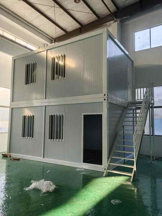 2025 New Style 20ft Folding House Prefab Container House Two Rooms One Hall Fold up Home Prefabricated with Trail
