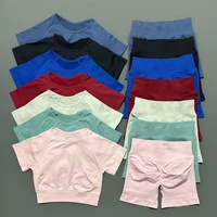 Ensemble de sport 2 pièces pour femme : haut court sans couture à manches courtes et leggings de yoga, shorts froncés pour l'entraînement et la course