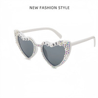 Lunettes de soleil pour anniversaire, strass en forme de cœur, reine, diamant, perle, lunettes de soleil de fête, cadeau d'anniversaire, lunettes, lunettes de vue, miroir