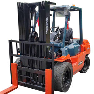 Montacargas Compacto Usado de Servicio Pesado con Motor Diésel 7FD50 Mini para Manejo de Carga de 4.5M con Marco de Tres Puertas, 5 Toneladas, al Mejor Precio - Product Image 1