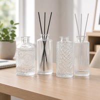 Lot de 4 flacons diffuseurs en verre transparent vides et rechargeables pour huiles d'aromathérapie avec bâtonnets diffuseurs – Contenants de parfum