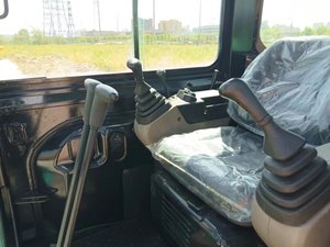 Miniexcavadora Kobelco SK55SR de 5.5T, Tecnología Japonesa Original, Bien Mantenida con Pocas Horas, Componentes Centrales de Transmisión, Disponible en China - Product Image 2