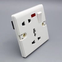 Directo de fábrica, alta calidad, estándar del Reino Unido, interruptor de enchufe de baquelita multifunción de 5 orificios, montado en la pared blanco, corriente máx. 16A 250V