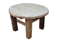 Table basse ronde en bois massif de style rustique pour salon antique