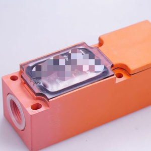 Sensores de proximidad Ifl 15-333-11y-pg Nuevo Original Stock listo Automatización industrial Control de PLC dedicado Pac - Product Image 1