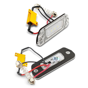 Para Benz Clase <span class=keywords><strong>ML</strong></span> W163 55 <span class=keywords><strong>AMG</strong></span> 230, <span class=keywords><strong>270</strong></span>, 400, 430, 550 GL 320, 350, 420, 450 R 280, 300, 320, 350 número de licencia luz de placa de etiqueta lámpara - Product Image 3