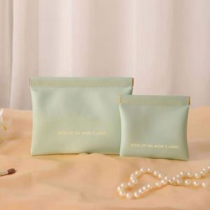 Nouvelle pochette cadeau en cuir PU avec rabat magnétique, petite pochette en cuir pour ranger les bagues et les boucles d'oreilles, idéale pour les promotions - Product Image 3