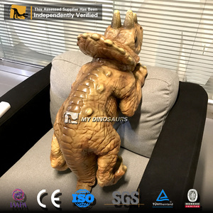 Mi <span class=keywords><strong>Dino</strong></span> juegos al aire libre Artificial pequeño dinosaurio marioneta Triceratops - Product Image 3