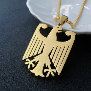 Collar Heimatliebe Lilianthierry de Acero Inoxidable Chapado en Oro de 18K con Diseño de Animales, Aves, Águilas, Halcónes y Halcones, Regalo Promocional - Product Image 3