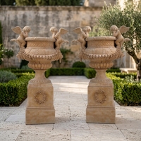 Urne décorative en marbre, pot de fleurs sculpté, vase de jardin, ornement extérieur paysager avec deux anges pour villa