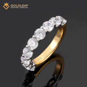 Anillo de Plata 925 Chapado en Oro de 14K con Moissanita de 0.5ct, Ideal para Regalo, Boda, Uso Diario - Product Image 1