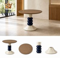 Table d'appoint ronde moderne pour hôtel, plateau en bois personnalisé, base sculpturale sur piédestal pour projets de hall d'entrée, de salon, de café et de villa