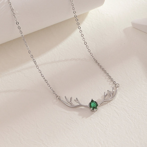 Elegante Collana con Ciondolo a Forma di Corna di Cervo in Rame, Piccolo Regalo Sportivo per Matrimonio per la Tua Ragazza - Product Image 3