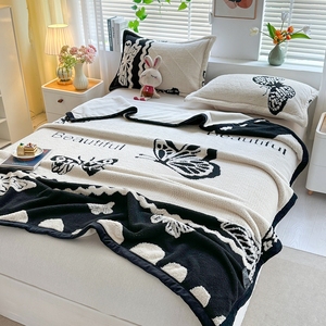 Literie de maison couverture en velours en peluche pour l'automne hiver noir et blanc <span class=keywords><strong>Panda</strong></span> fleur papillon doux chaud <span class=keywords><strong>adulte</strong></span> polaire couverture complète - Product Image 4