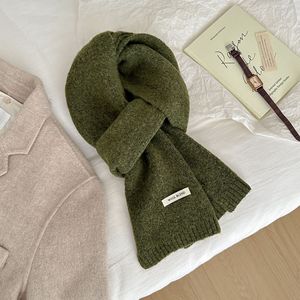 ผ้าพันคอขนสัตว์สีแดง งานประชุมประจำปี ผ้าพันคอสีแดงสดสำหรับผู้หญิงในฤดูหนาว - Product Image 2