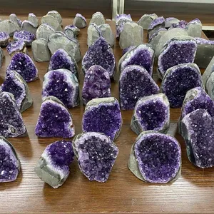 Оптовая продажа высококачественных изделий народного творчества: натуральные темно-фиолетовые целебные кристаллы аметиста, фигурка-геод для украшения дома - Product Image 2