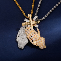 Nouveau Collier Pendentif Croix Mains en Prière Sertie de Zircons 5A Scintillants, Breloques Squelette Croix pour Hommes et Femmes, Bijoux