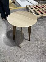 Table d'appoint moderne pour salon en marbre italien beige avec pieds en acier inoxydable poli convertible et plaqué PVD
