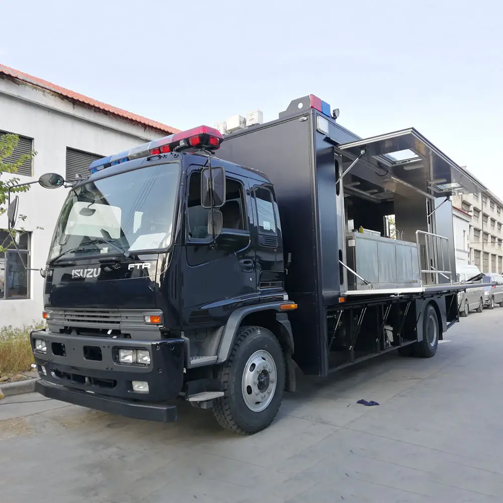 DONGFENG 4x4 6x6 AWD Offroad Trucks Mobiler Camping wagen Küchen wagen Mobiles Küchen fahrzeug Zum Verkauf