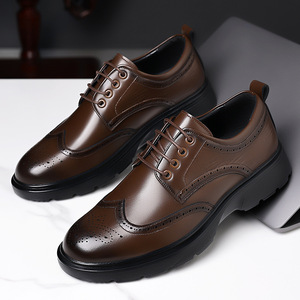 Chaussures habillées en cuir pour hommes, style Oxford, bout rond, à lacets, semelle extérieure en caoutchouc amortie, pour le bureau et les occasions professionnelles, toutes saisons, motif uni - Product Image 2