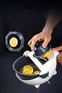 Râpe à légumes multifonctionnelle CXT008 en gros avec panier égouttoir, coupe-pommes de terre et trancheuse à radis pour la cuisine domestique - Product Image 2