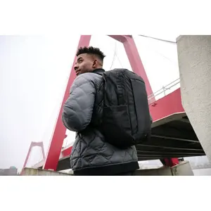 Mochila Edin para PC, Swiss Peak, rPET, merchandising sostenible - Product Image 3