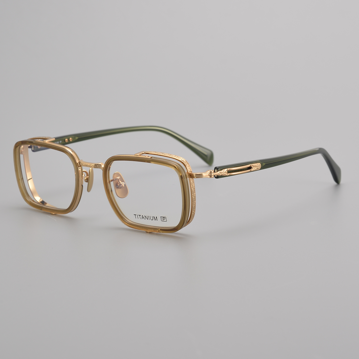 Tè verde trasparente