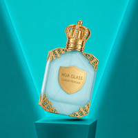 Flacon de parfum en verre octogonal multi-facettes personnalisé avec bouchon couronne orné de bijoux, ornement d'angle sculpté en or, logo OEM disponible