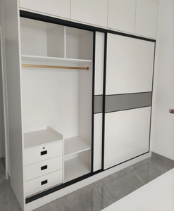 Armario de Almacenamiento Moderno Grande con Puertas Corredizas Ajustables de Madera Maciza para Dormitorio, Sala de Estar y Uso en Hoteles - Blanco - Product Image 1