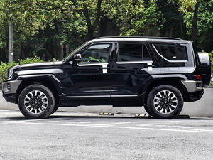 Tank 700 Hi4-T SUV Híbrido Enchufable Ultra-Lujo para Oriente Medio, Dominador del Desierto, Modelo Insignia, 4x4 Inteligente con Bloqueo y 12 Modos Todoterreno - Product Image 3